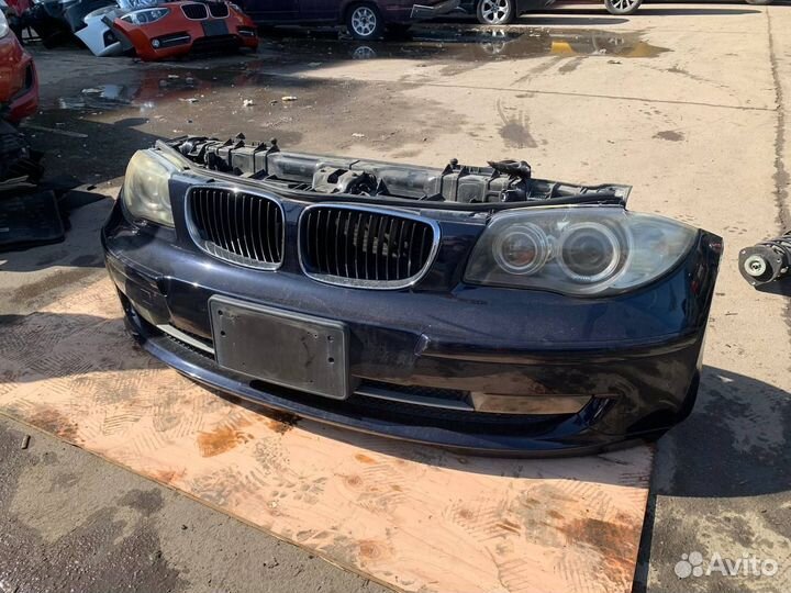 Передняя часть BMW 1-series E87 рест ксенон