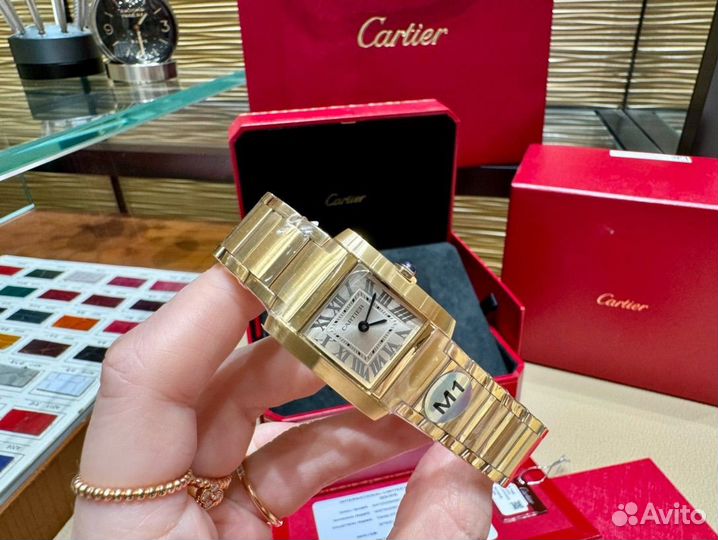 Часы Cartier Tank