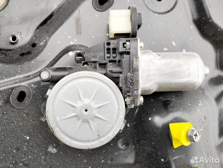 Infiniti G35 - Стеклоподъемник передний правый Б/У