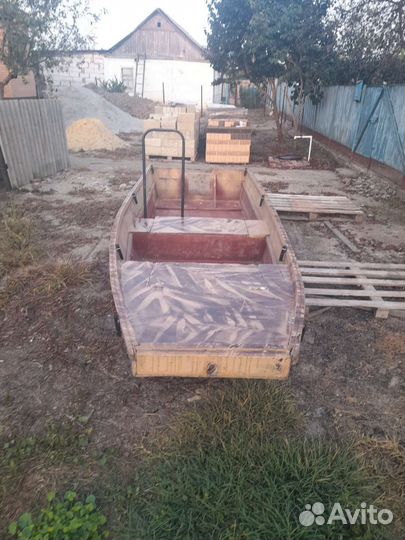Лодка болотоход