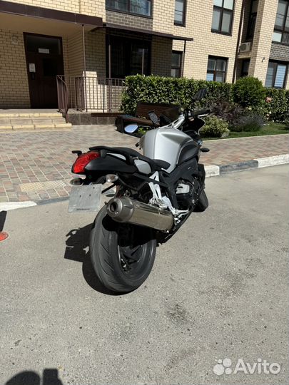 Мотоцикл BMW k1200r