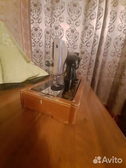 Швейная машина