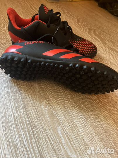 Бутсы футбольные adidas predator р.37,5