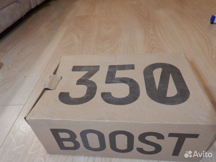 Кроссовки Adidas Yeezy 350 Boost