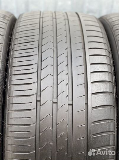 Winrun R330 245/35 R20 95W