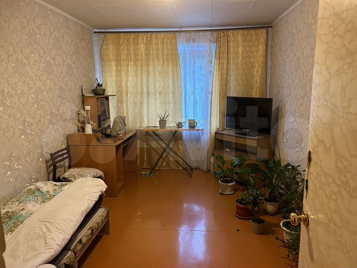 3-к. квартира, 65 м², 1/9 эт.