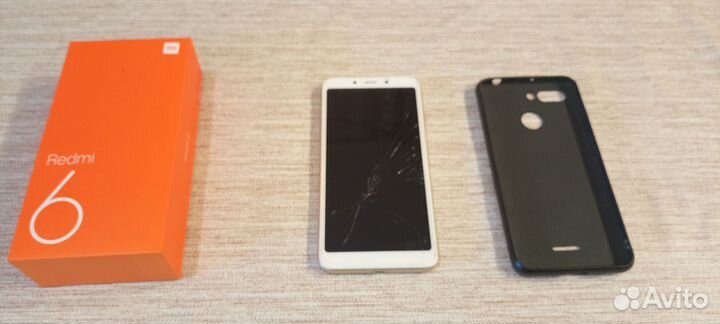 Xiaomi Redmi 6, 3/32 ГБ