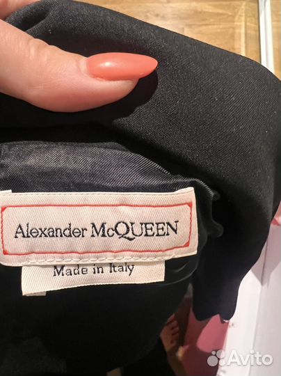 Alexander mcqueen жакет (оригинал )