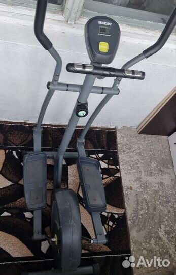 Эллиптический тренажер tourneo