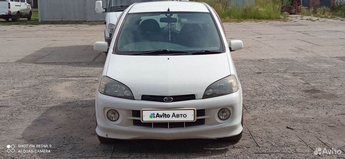 Daihatsu YRV 1.3 MT, 2001, 300 000 км