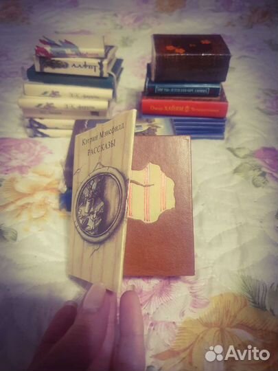 Книга в миниатюре Кэтрин Мэнсфилд Рассказы 1988г