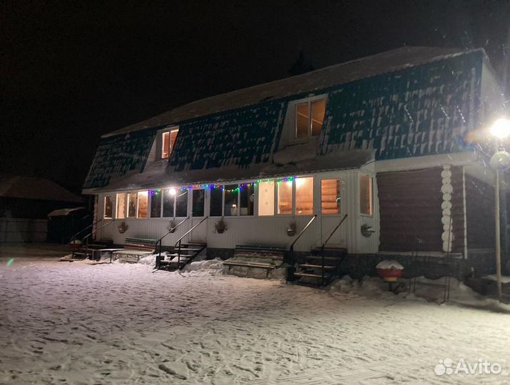 Баня на дровах у пруда