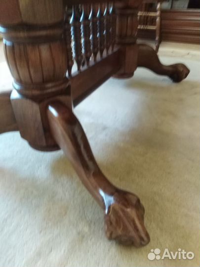 Стол из массива гевеи (Малайзия)