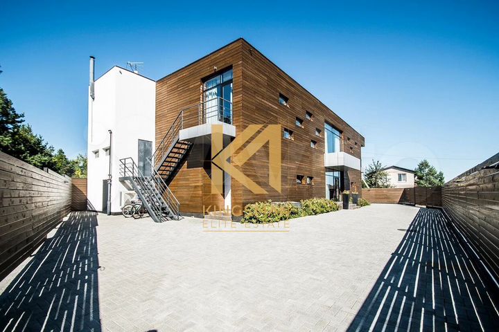 Гостиница, 700 м²