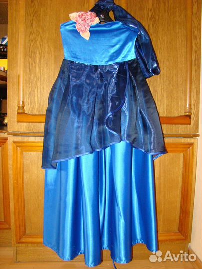Продам платье для девочки