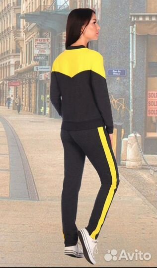 Спортивный костюм женский