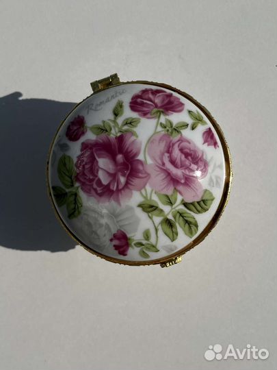 Шкатулка пудреница