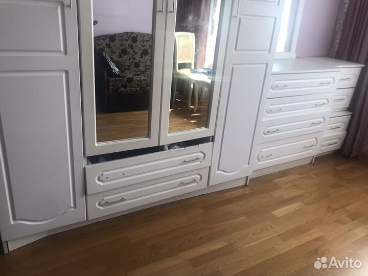 Спальный гарнитур