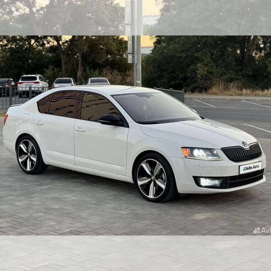 Литые диски Powcan 8×R18 5×112