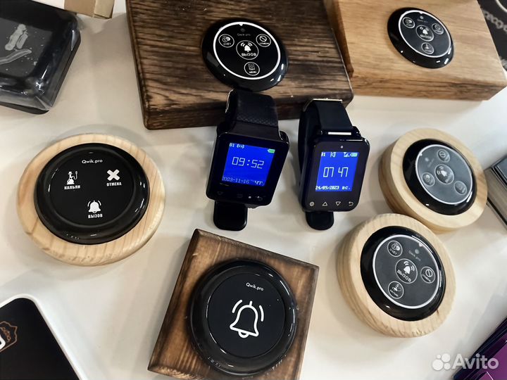 Кнопки вызова персонала и часы пейджер официанта