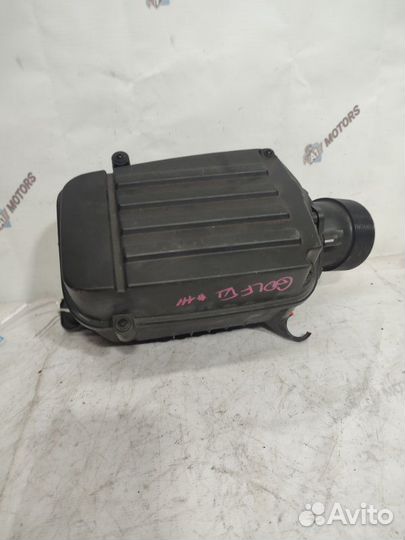 Корпус воздушного фильтра Volkswagen Golf 5K5 cbzb