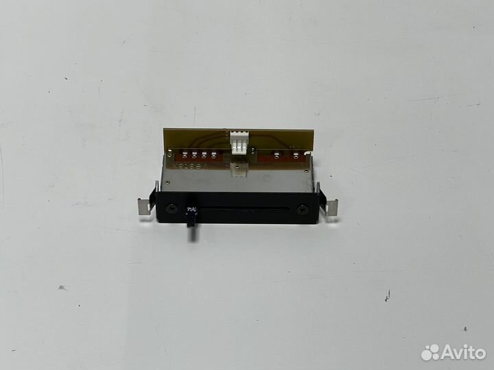 Vestax CF-RX кроссфейдер