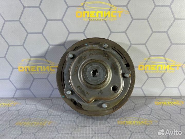 Шестерня распредвала Chevrolet Cruze 300 F18D4