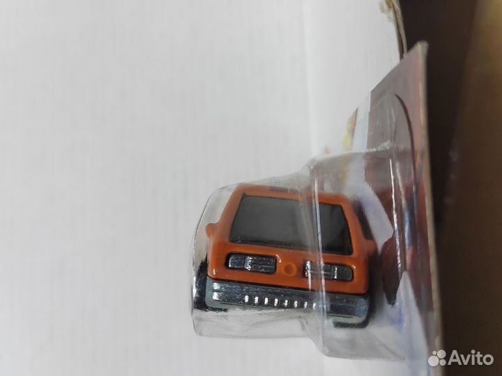 2011 Hot Wheels Hershey's Dream Van XGW