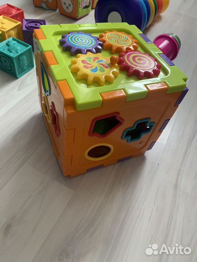 Развивающие игрушки для малышей от года