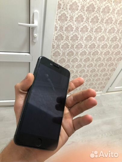 iPhone 8 Plus, 64 ГБ