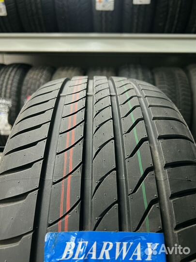 Bearway BW388 215/55 R17 125H