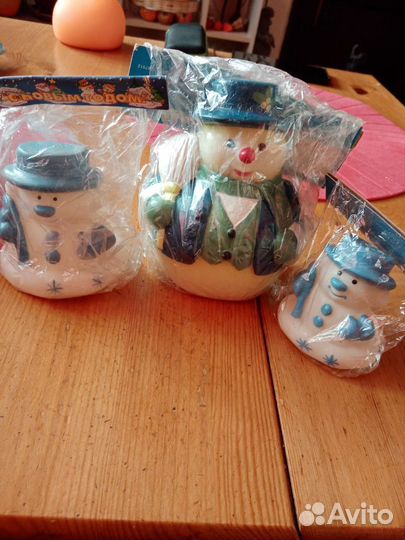 Набор весёлых снеговичков