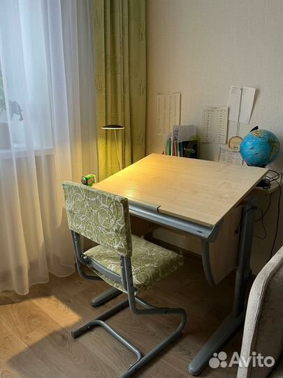 Растущая парта и стул дэми