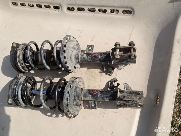 Стойки амортизатора nissan note e11