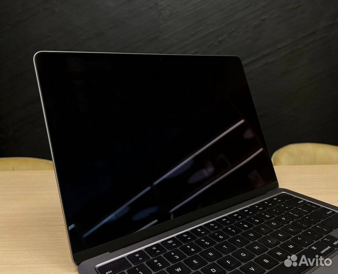 MacBook Air 13 2022 M2 8/256 Space Gray