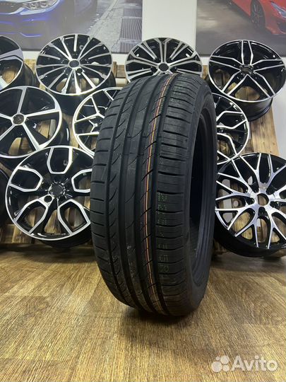 Tracmax X-Privilo TX3 235/40 R19 96Y