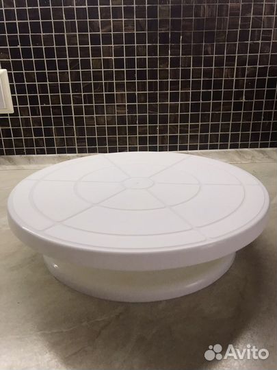 Поворотный столик для торта