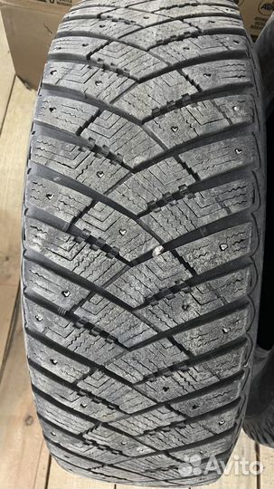 Goodyear Ultragrip Ice Arctic 225/65 R17