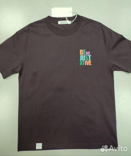 Футболка Qwentiny studio