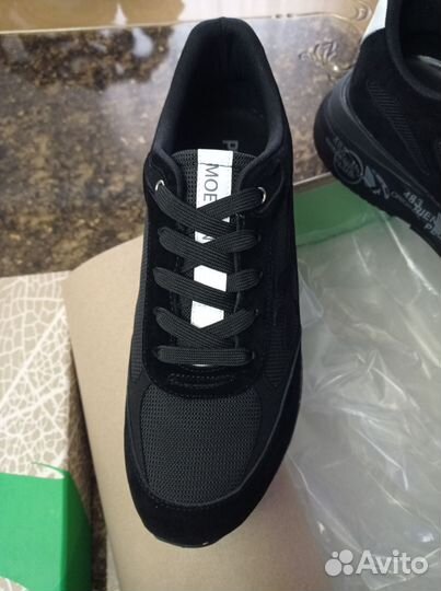 Мужские кроссовки