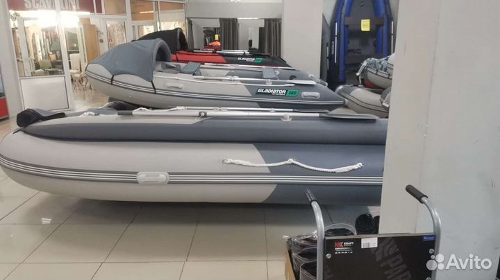 Лодка Gladiator E420X