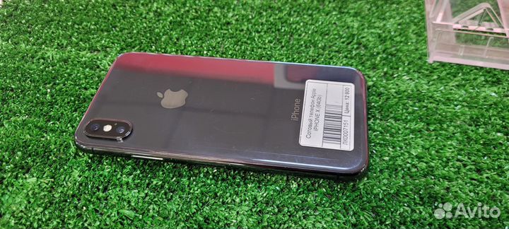 iPhone X, 64 ГБ