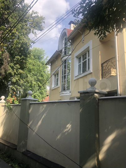 Дом 380 м² на участке 7 сот.