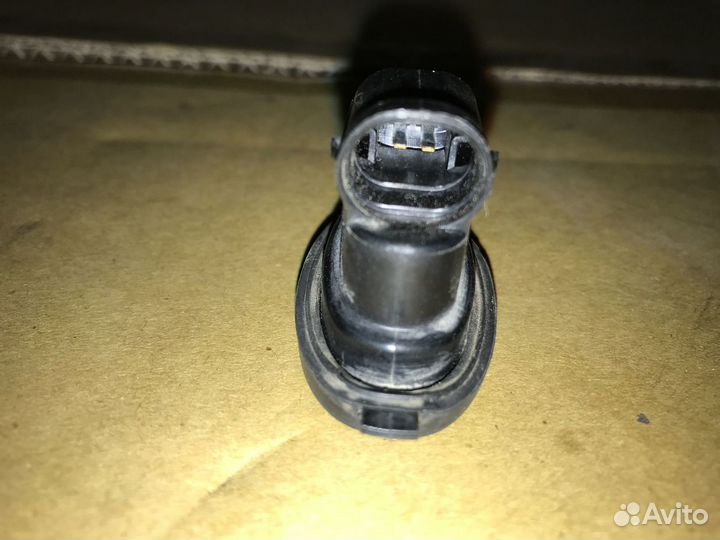 Кнопка багажника Jeep Grand Cherokee WK2 10-13