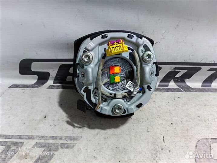 Подушка безопасности в руль Audi A6 C6 3.2 2007