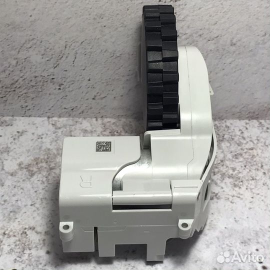 Правое колесо xiaomi vacuum mop