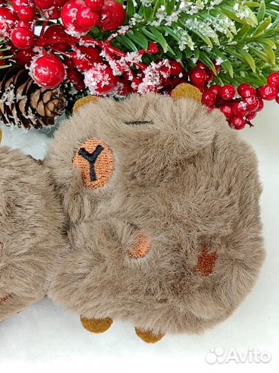 Мягкая брошь капибара