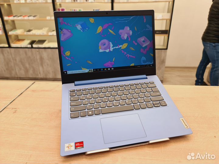 Ноутбук Lenovo как новый ips/Athlon Silver/SSD