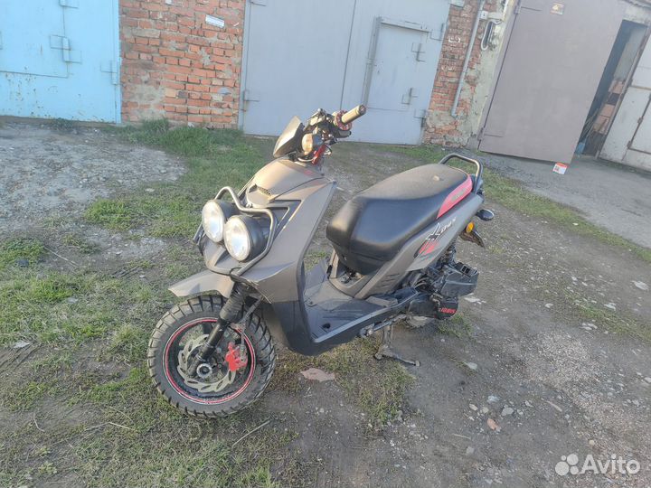 Скутер Ирбис 150