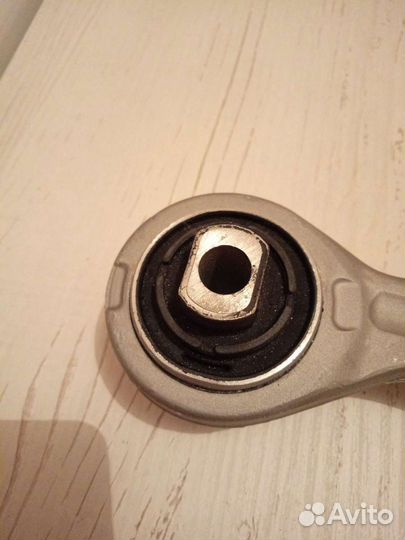 Рычаг подвески на Volkswagen, Шкода, Ауди А4, А6